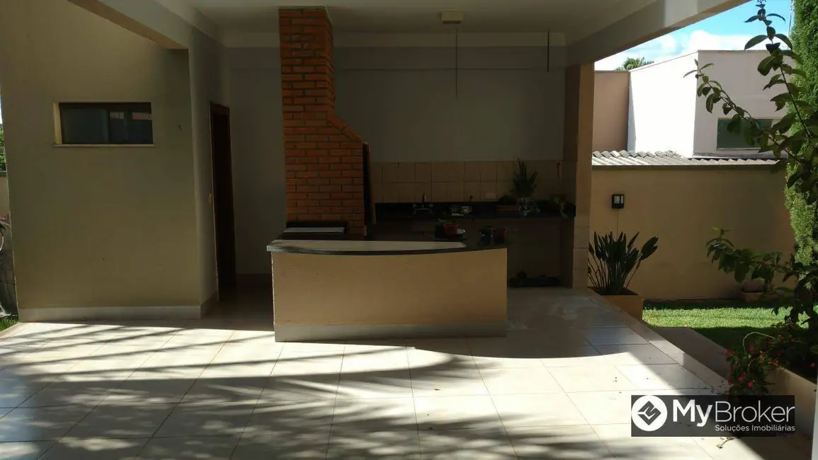Sobrado com 4 quartos à venda, 557m2 em Loteamento Portal do Sol I, Goiania - GO - imagem 4 Foto 4 de Sobrado com 4 quartos à venda, 557m2 em Loteamento Portal do Sol I, Goiania - GO