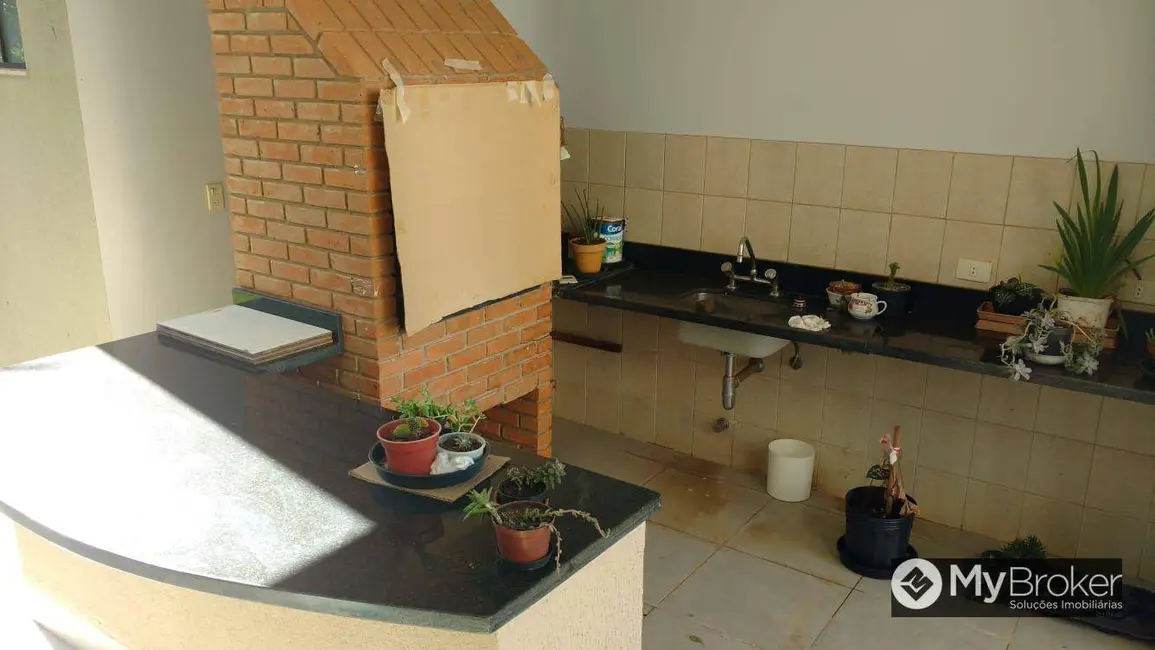 Sobrado com 4 quartos à venda, 557m2 em Loteamento Portal do Sol I, Goiania - GO - imagem 5 Foto 5 de Sobrado com 4 quartos à venda, 557m2 em Loteamento Portal do Sol I, Goiania - GO