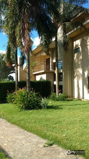 Sobrado com 4 quartos à venda, 557m2 em Loteamento Portal do Sol I, Goiania - GO - imagem 1 Foto 1 de Sobrado com 4 quartos à venda, 557m2 em Loteamento Portal do Sol I, Goiania - GO