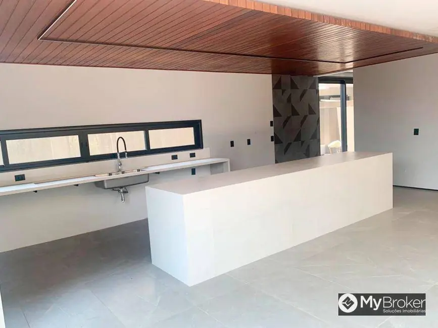 Foto 3 de Sobrado com 4 quartos à venda, 442m2 em Jardins Valência, Goiania - GO