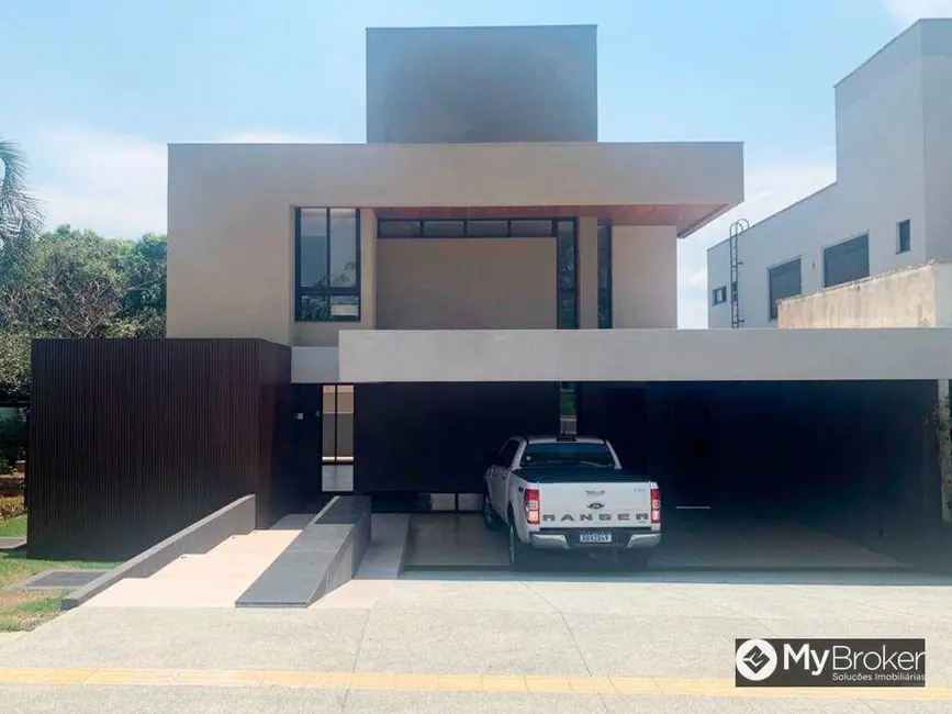 Foto 1 de Sobrado com 4 quartos à venda, 442m2 em Jardins Valência, Goiania - GO