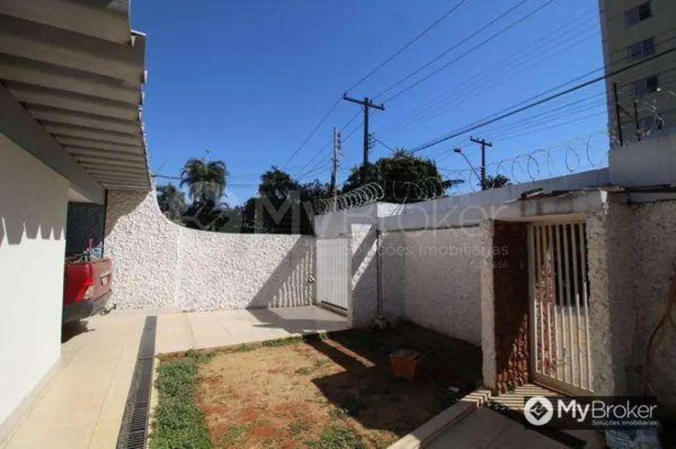 Casa com 4 quartos à venda, 377m2 em Setor Leste Universitário, Goiania - GO - imagem 3 Foto 3 de Casa com 4 quartos à venda, 377m2 em Setor Leste Universitário, Goiania - GO