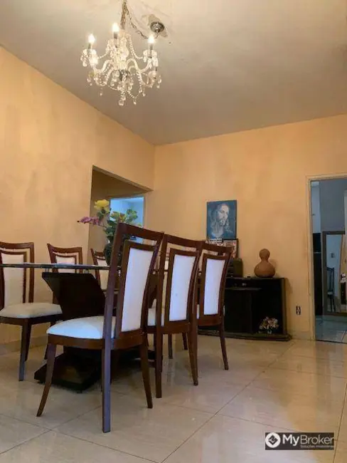 Foto 4 de Casa com 4 quartos à venda, 425m2 em Parque das Amendoeiras, Goiania - GO