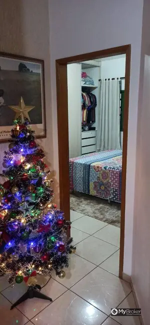 Casa com 3 quartos à venda, 377m2 em Aparecida De Goiania - GO - imagem 4 Foto 4 de Casa com 3 quartos à venda, 377m2 em Aparecida De Goiania - GO