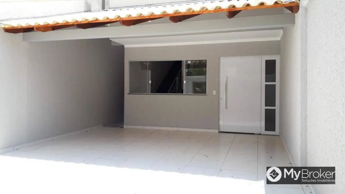 Foto 2 de Sobrado com 4 quartos à venda, 200m2 em Setor Jaó, Goiania - GO