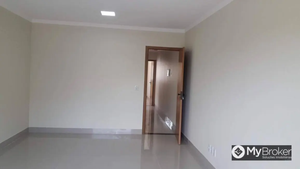 Foto 5 de Sobrado com 4 quartos à venda, 200m2 em Setor Jaó, Goiania - GO