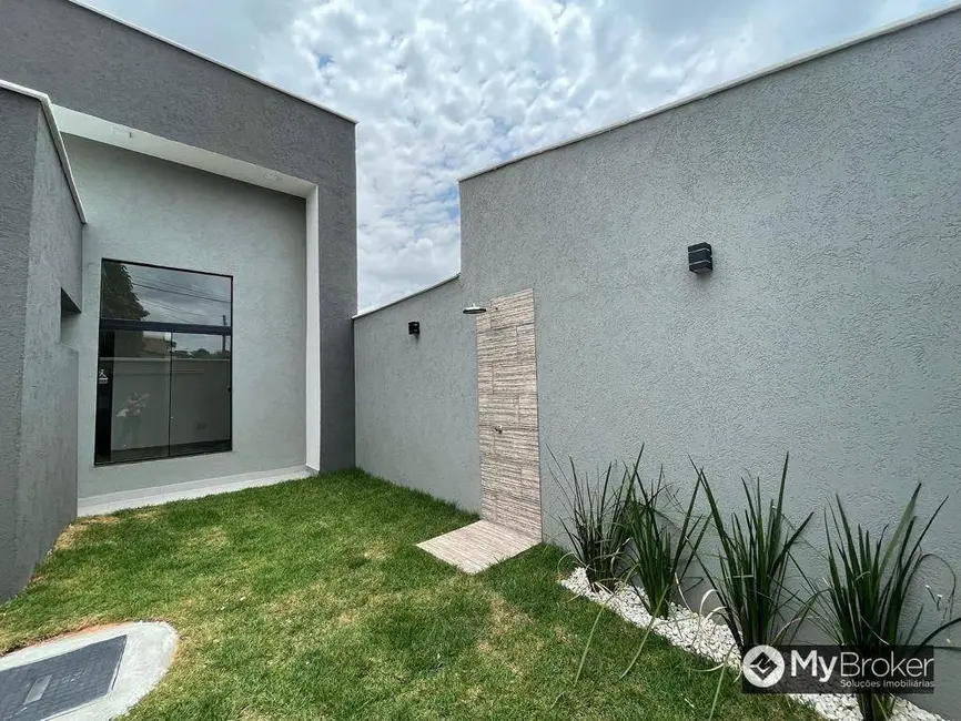 Foto 2 de Casa com 3 quartos à venda, 200m2 em Goiania - GO