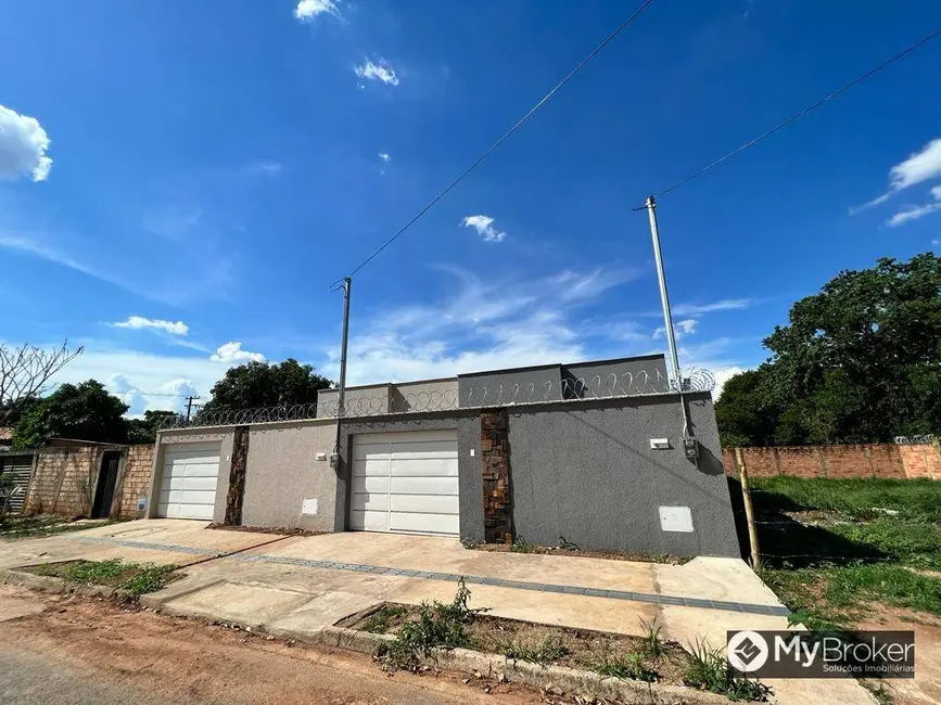 Foto 2 de Casa com 3 quartos à venda, 182m2 em Aparecida De Goiania - GO