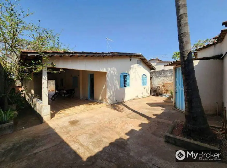 Foto 2 de Casa com 3 quartos à venda, 366m2 em Parque Trindade, Aparecida De Goiania - GO
