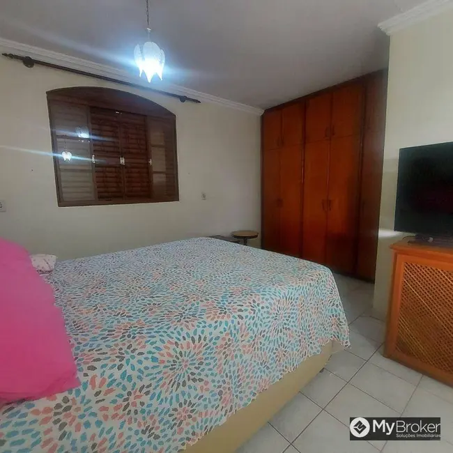 Foto 3 de Casa com 4 quartos à venda, 2800m2 em Condomínio Parque dos Cisnes, Goiania - GO