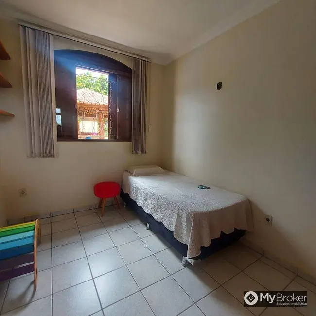Foto 5 de Casa com 4 quartos à venda, 2800m2 em Condomínio Parque dos Cisnes, Goiania - GO