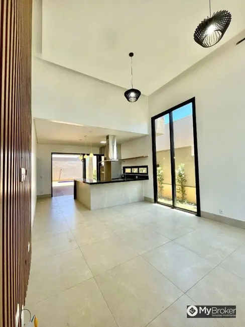 Foto 5 de Casa de Condomínio com 3 quartos à venda, 300m2 em Residencial Marília, Senador Canedo - GO