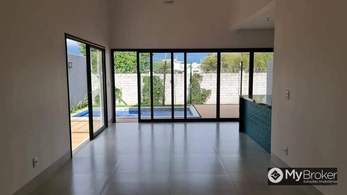 Foto 4 de Casa de Condomínio com 3 quartos à venda, 312m2 em Jardim Cristal, Aparecida De Goiania - GO