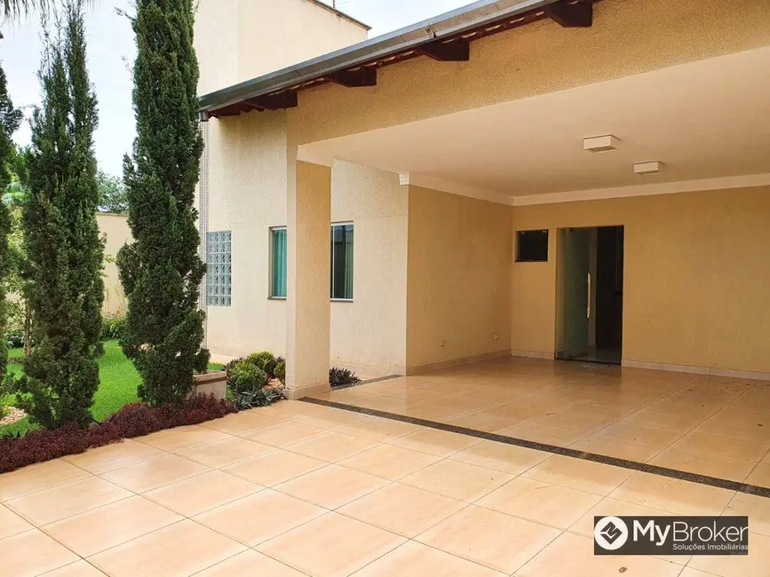 Foto 2 de Casa com 3 quartos à venda, 360m2 em Jardim Ipê, Goiania - GO