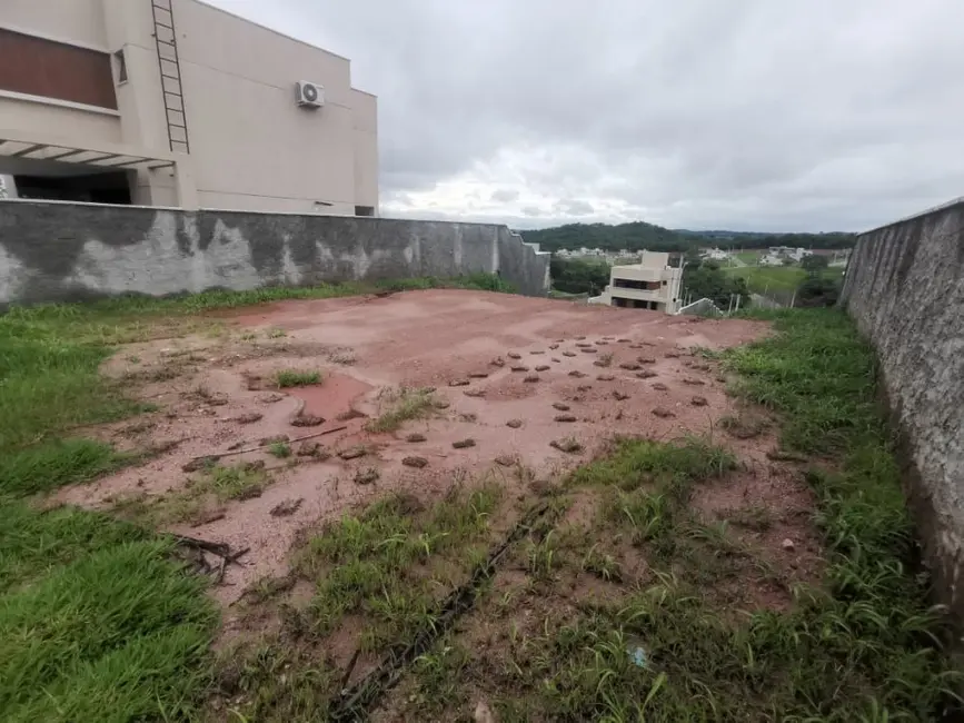 Terreno / Lote à venda, 300m2 em Senador Canedo - GO - imagem 3 Foto 3 de Terreno / Lote à venda, 300m2 em Senador Canedo - GO