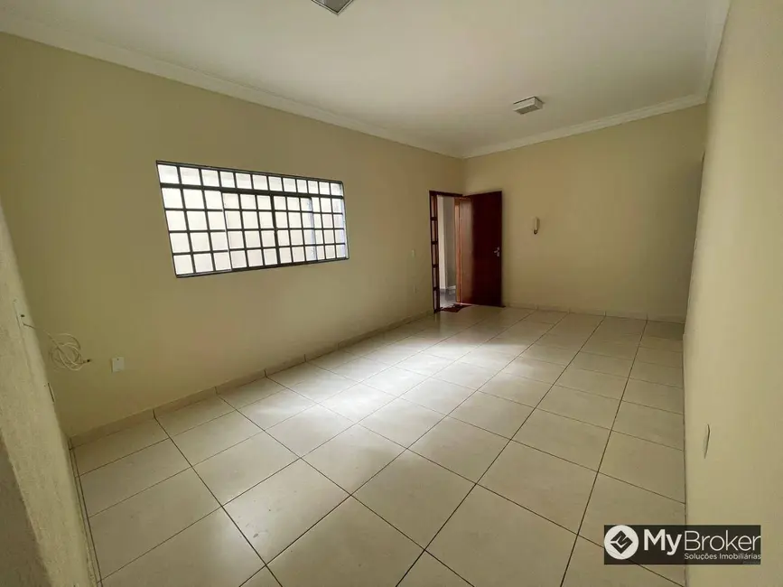 Foto 4 de Casa com 3 quartos à venda, 360m2 em Jardim Imperial, Aparecida De Goiania - GO
