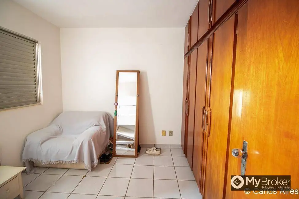 Apartamento com 3 quartos à venda, 108m2 em Setor Sul, Goiania - GO - imagem 4 Foto 4 de Apartamento com 3 quartos à venda, 108m2 em Setor Sul, Goiania - GO