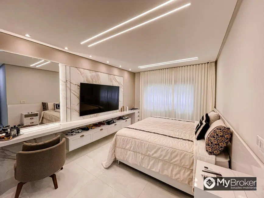 Casa de Condomínio com 4 quartos à venda, 434m2 em Residencial Goiânia Golfe Clube, Goiania - GO - imagem 6 Foto 6 de Casa de Condomínio com 4 quartos à venda, 434m2 em Residencial Goiânia Golfe Clube, Goiania - GO