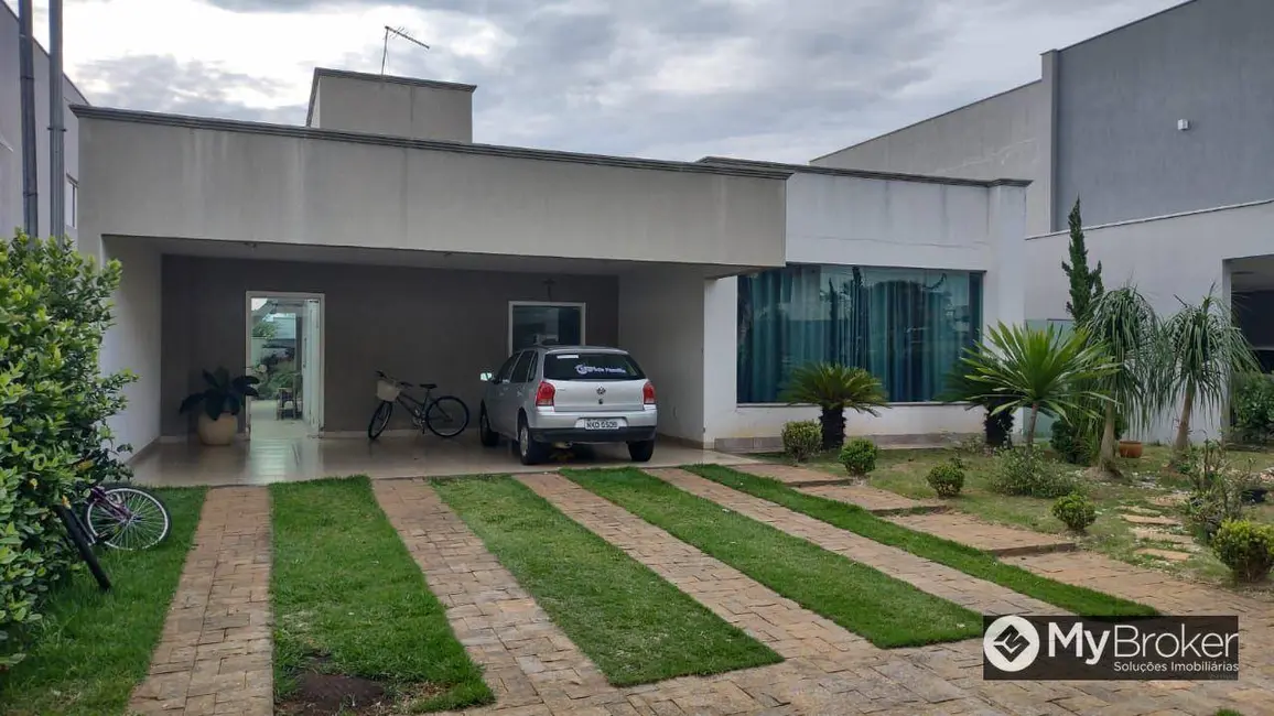 Casa de Condomínio com 3 quartos à venda, 424m2 em Goiania - GO - imagem 3 Foto 3 de Casa de Condomínio com 3 quartos à venda, 424m2 em Goiania - GO