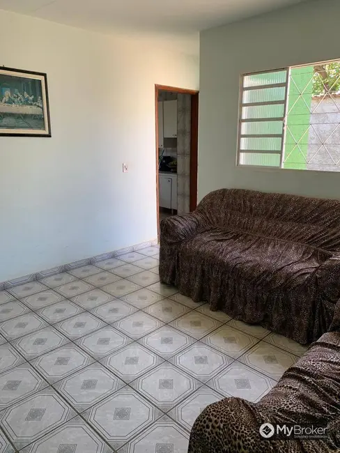 Foto 3 de Casa com 3 quartos à venda, 378m2 em Aparecida De Goiania - GO