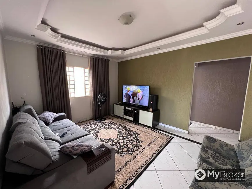 Foto 9 de Casa com 3 quartos à venda, 366m2 em Jardim Califórnia, Goiania - GO