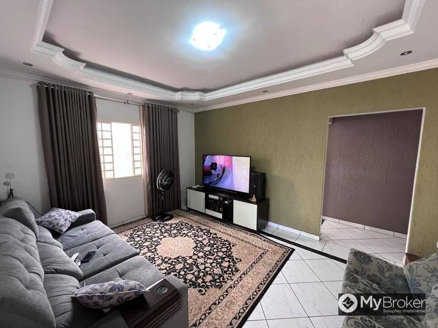 Foto 1 de Casa com 3 quartos à venda, 366m2 em Jardim Califórnia, Goiania - GO
