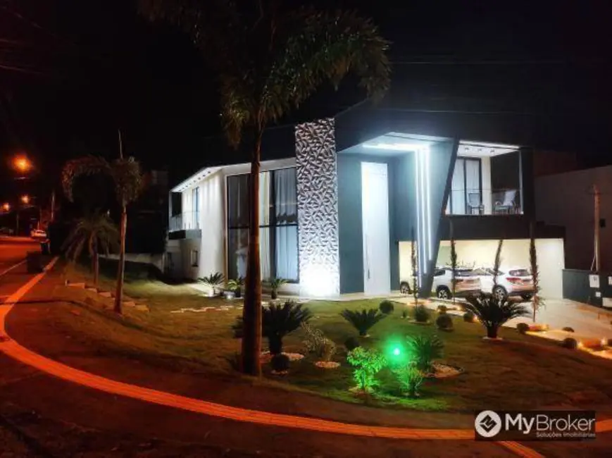 Foto 2 de Sobrado com 3 quartos à venda, 570m2 em Condomínio do Lago, Goiania - GO