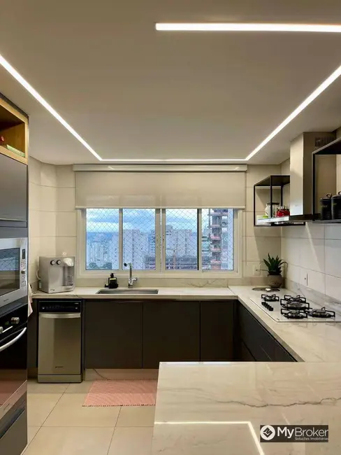 Apartamento com 4 quartos à venda, 210m2 em Setor Oeste, Goiania - GO - imagem 8 Foto 8 de Apartamento com 4 quartos à venda, 210m2 em Setor Oeste, Goiania - GO