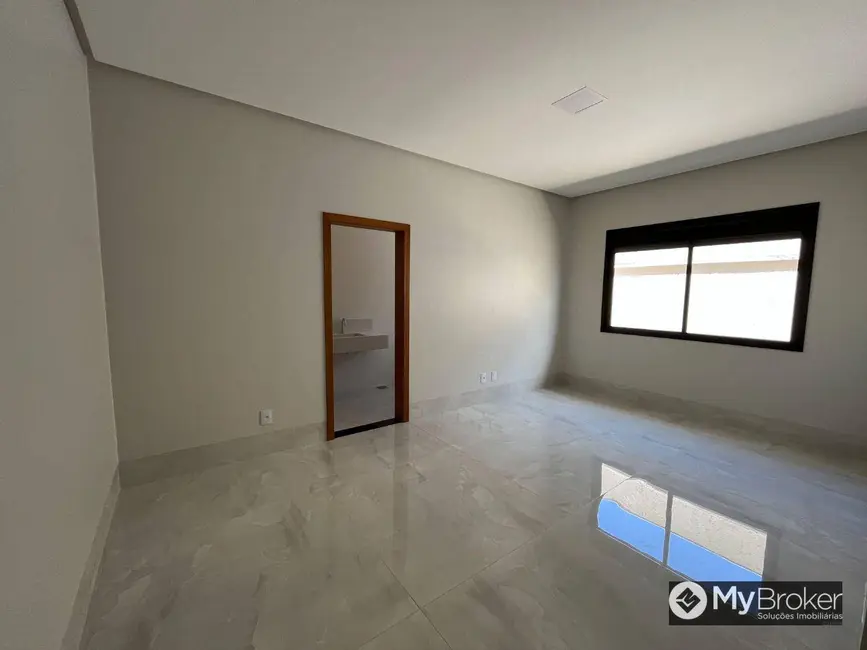 Casa de Condomínio com 4 quartos à venda, 417m2 em Loteamento Portal do Sol I, Goiania - GO - imagem 6 Foto 6 de Casa de Condomínio com 4 quartos à venda, 417m2 em Loteamento Portal do Sol I, Goiania - GO