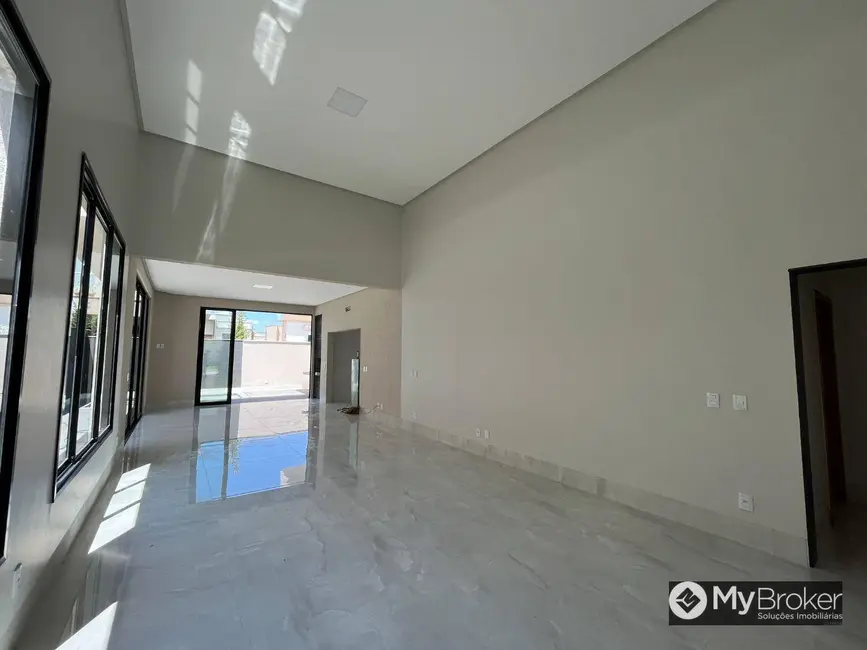 Casa de Condomínio com 4 quartos à venda, 417m2 em Loteamento Portal do Sol I, Goiania - GO - imagem 4 Foto 4 de Casa de Condomínio com 4 quartos à venda, 417m2 em Loteamento Portal do Sol I, Goiania - GO