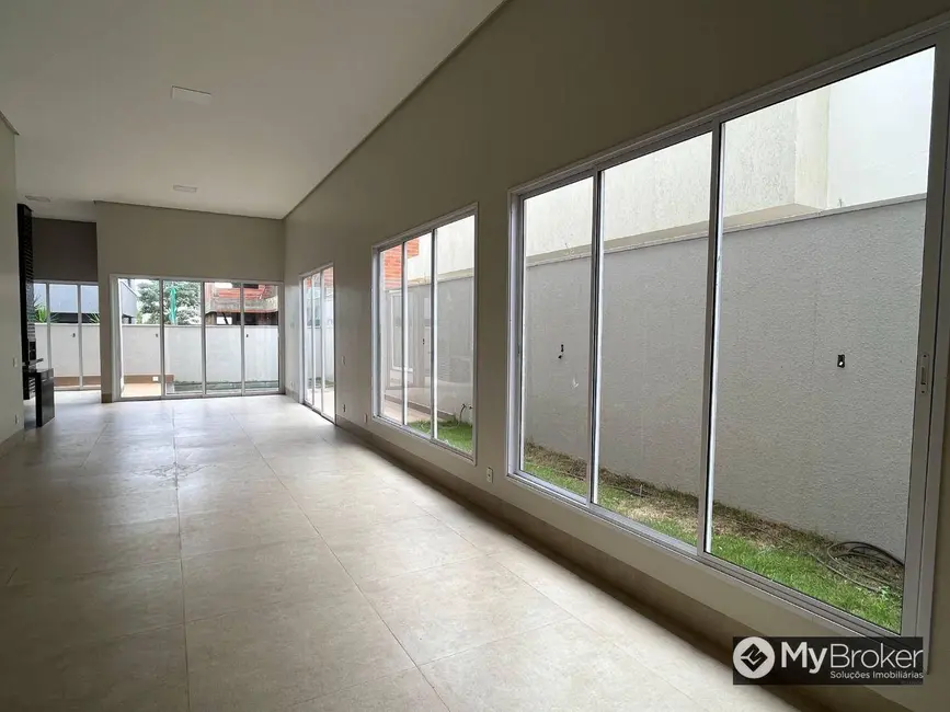 Foto 2 de Casa de Condomínio com 4 quartos à venda, 434m2 em Residencial Goiânia Golfe Clube, Goiania - GO