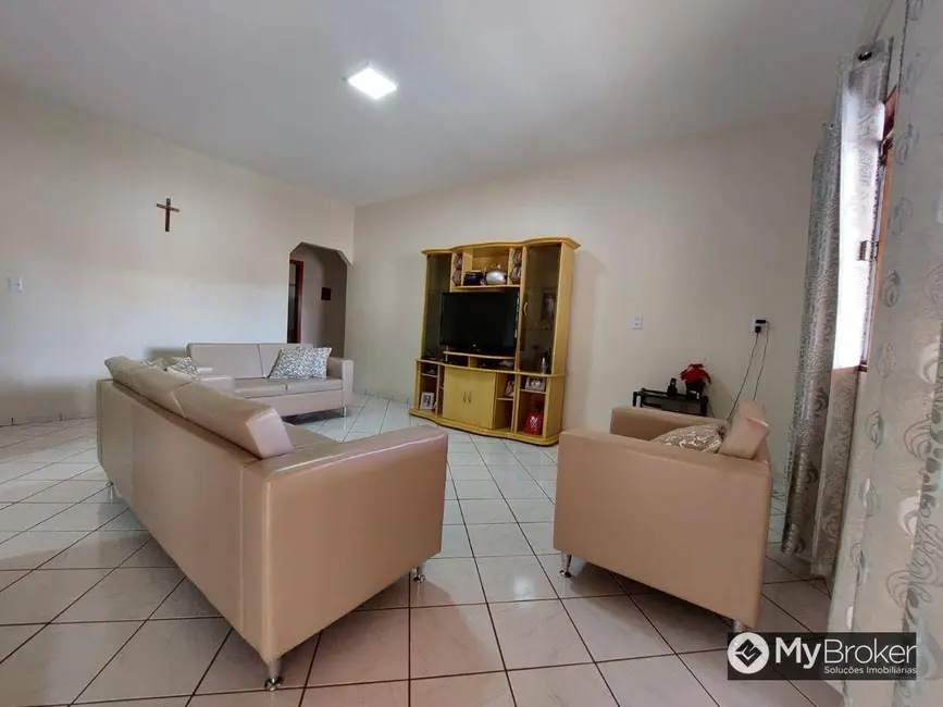 Foto 1 de Casa com 3 quartos à venda, 350m2 em Bairro Santa Rita, Goiania - GO