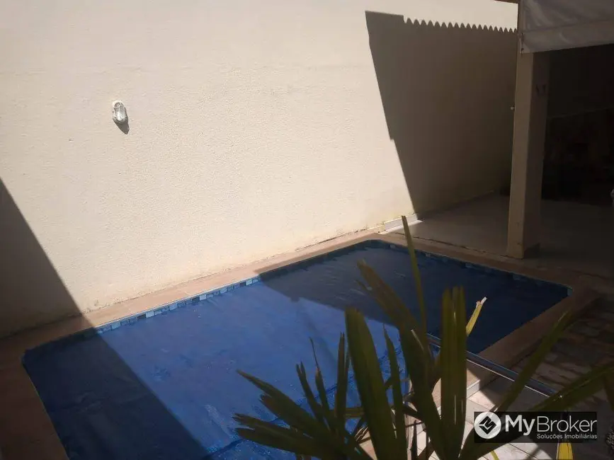 Casa de Condomínio com 3 quartos para alugar, 390m2 em Jardins Madri, Goiania - GO - imagem 7 Foto 7 de Casa de Condomínio com 3 quartos para alugar, 390m2 em Jardins Madri, Goiania - GO