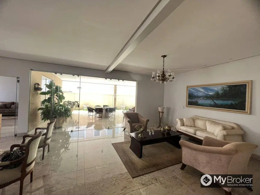 Sobrado com 4 quartos à venda, 651m2 em Aparecida De Goiania - GO - imagem 8 Foto 8 de Sobrado com 4 quartos à venda, 651m2 em Aparecida De Goiania - GO