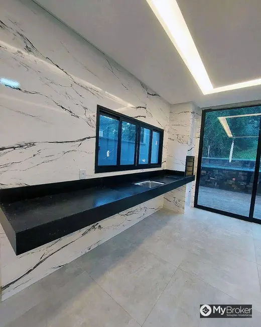 Foto 8 de Sobrado com 4 quartos à venda, 525m2 em Condomínio do Lago, Goiania - GO