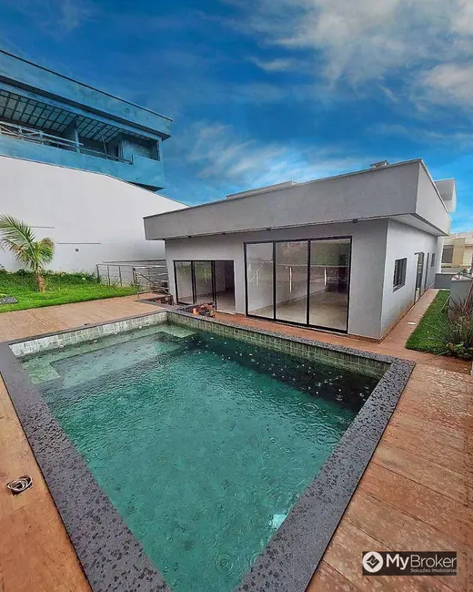 Foto 3 de Sobrado com 4 quartos à venda, 525m2 em Condomínio do Lago, Goiania - GO