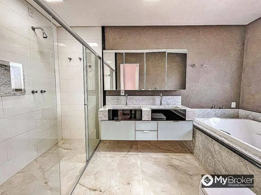 Foto 6 de Sobrado com 5 quartos à venda, 510m2 em Alphaville Flamboyant Residencial Araguaia, Goiania - GO