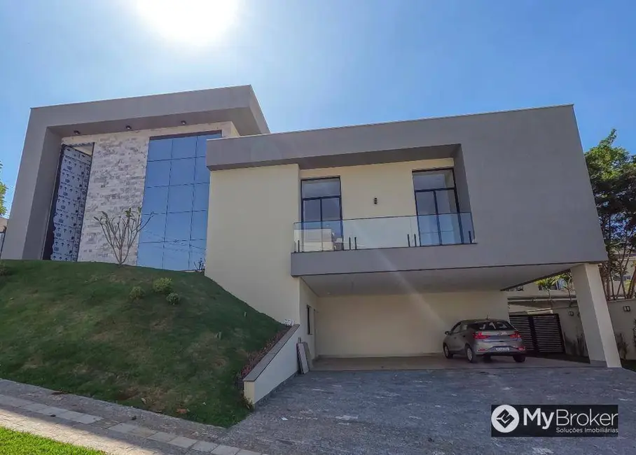 Foto 4 de Sobrado com 5 quartos à venda, 491m2 em Condomínio do Lago, Goiania - GO