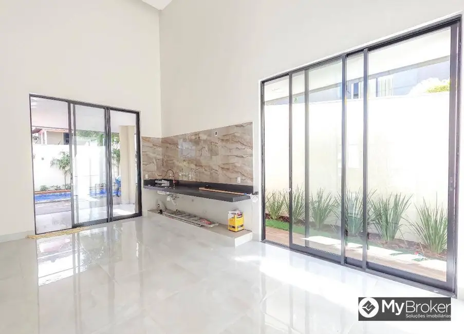 Foto 7 de Sobrado com 5 quartos à venda, 491m2 em Condomínio do Lago, Goiania - GO