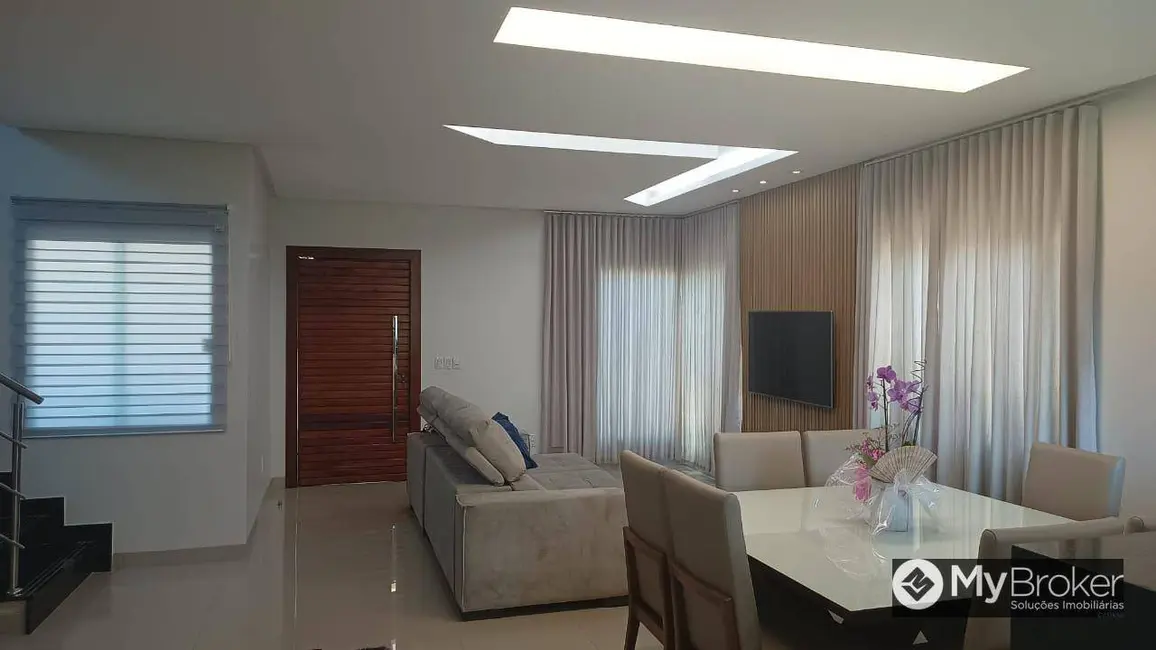 Sobrado com 3 quartos à venda, 360m2 em Senador Canedo - GO - imagem 7 Foto 7 de Sobrado com 3 quartos à venda, 360m2 em Senador Canedo - GO