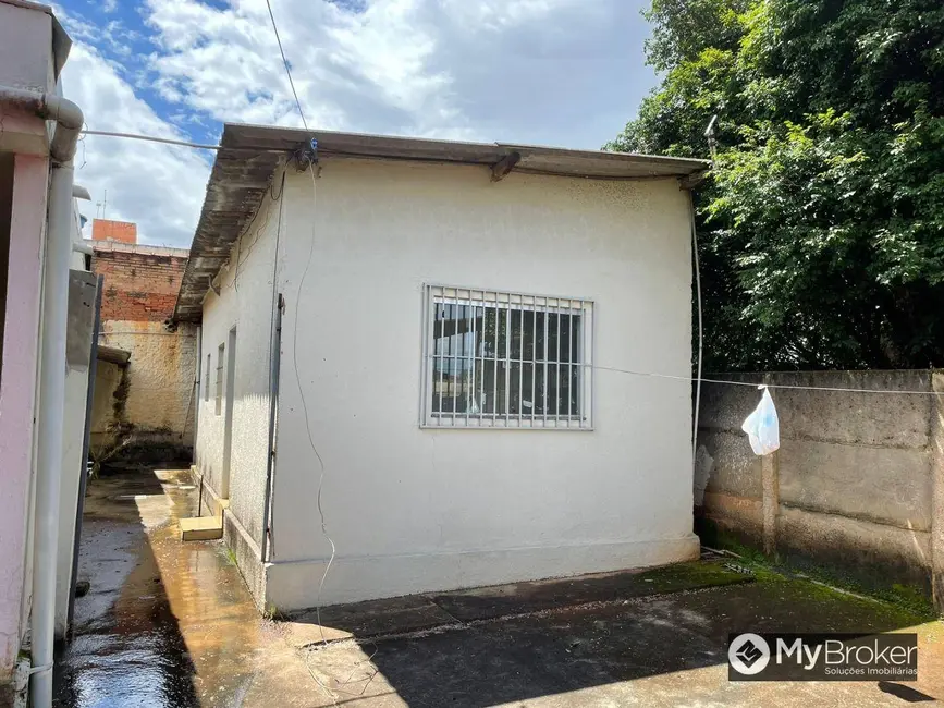 Casa com 3 quartos à venda, 454m2 em Jardim das Esmeraldas, Goiania - GO - imagem 3 Foto 3 de Casa com 3 quartos à venda, 454m2 em Jardim das Esmeraldas, Goiania - GO