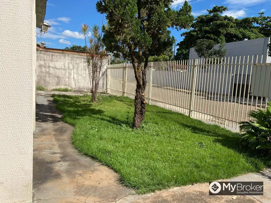 Foto 2 de Armazém / Galpão à venda, 407m2 em Setor Cândida de Morais, Goiania - GO