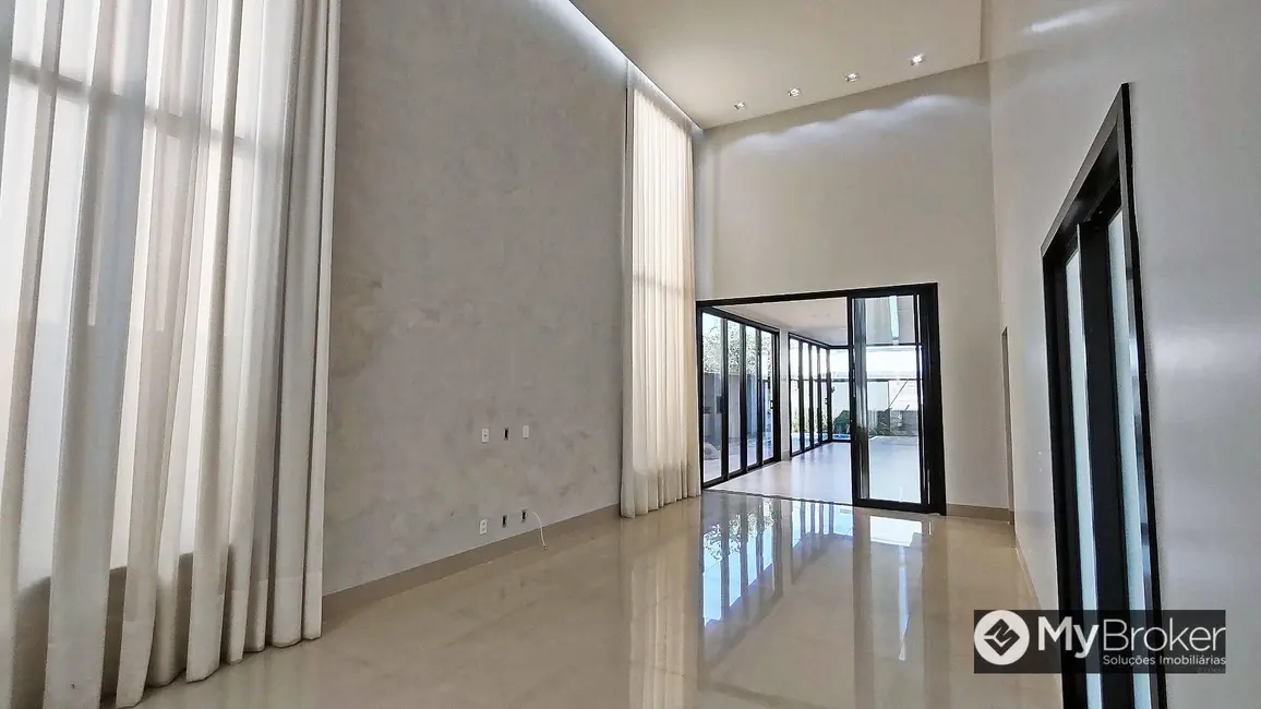 Foto 4 de Casa de Condomínio com 3 quartos à venda, 377m2 em Jardins Lisboa, Goiania - GO