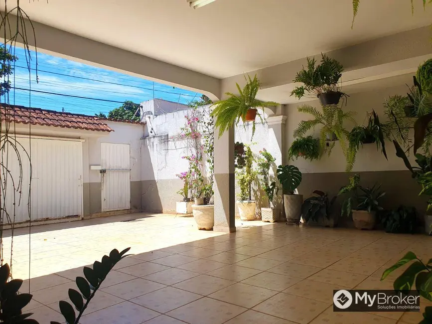 Foto 2 de Casa com 3 quartos à venda, 513m2 em Jardim América, Goiania - GO