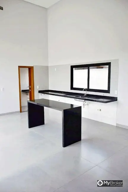 Casa de Condomínio com 3 quartos à venda, 300m2 em Parque Alvorada, Senador Canedo - GO - imagem 4 Foto 4 de Casa de Condomínio com 3 quartos à venda, 300m2 em Parque Alvorada, Senador Canedo - GO