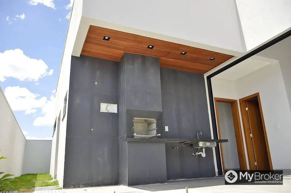 Foto 9 de Casa de Condomínio com 3 quartos à venda, 300m2 em Senador Canedo - GO