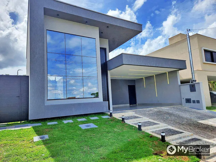 Foto 1 de Casa de Condomínio com 3 quartos à venda, 300m2 em Senador Canedo - GO