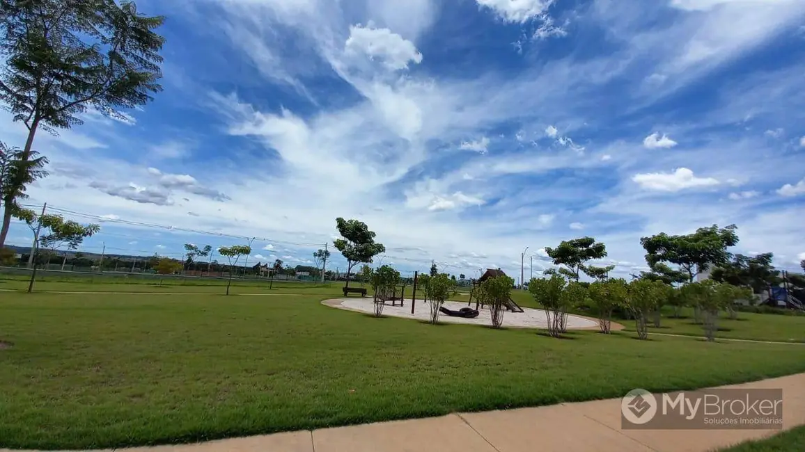 Foto 1 de Terreno / Lote à venda, 305m2 em Jundiaí, Anapolis - GO