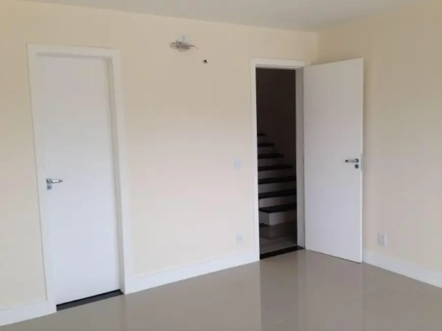 Casa de Condomínio com 4 quartos à venda, 276m2 em Recreio dos Bandeirantes, Rio De Janeiro - RJ - imagem 8 Foto 8 de Casa de Condomínio com 4 quartos à venda, 276m2 em Recreio dos Bandeirantes, Rio De Janeiro - RJ