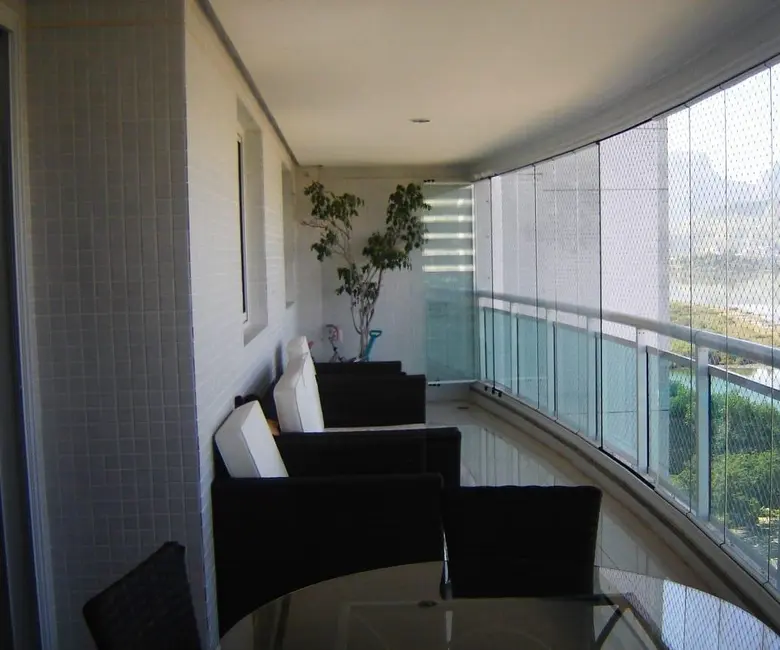 Apartamento com 2 quartos à venda, 110m2 em Barra da Tijuca, Rio De Janeiro - RJ - imagem 3 Foto 3 de Apartamento com 2 quartos à venda, 110m2 em Barra da Tijuca, Rio De Janeiro - RJ